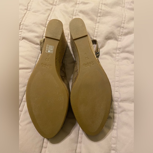Coach Platform Wedge, womens size 10. EUC. - Picture 2 of 6